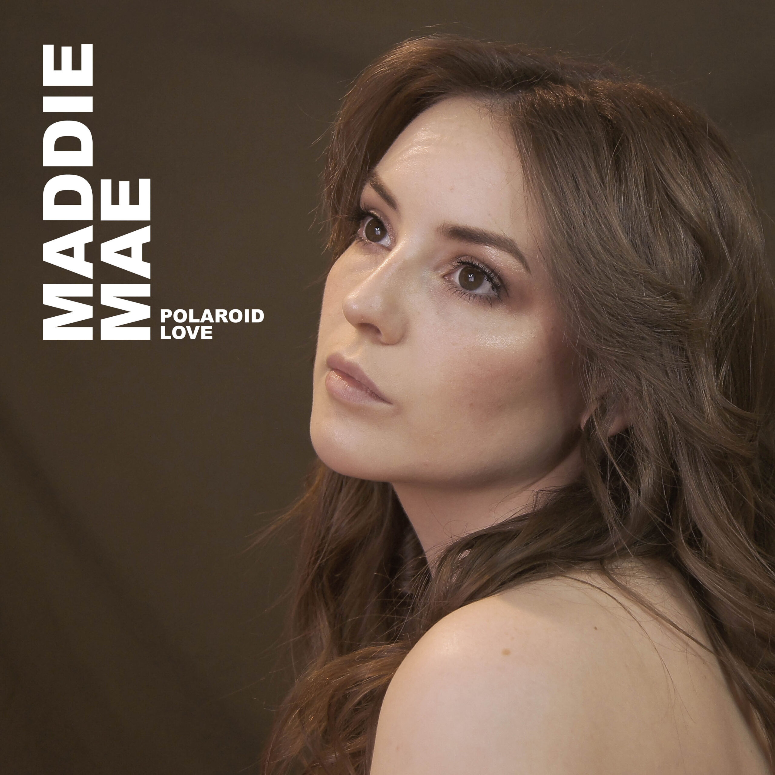 Imagen destacada de noticia: MADDIE MAE "Polaroid Love" Single Digital